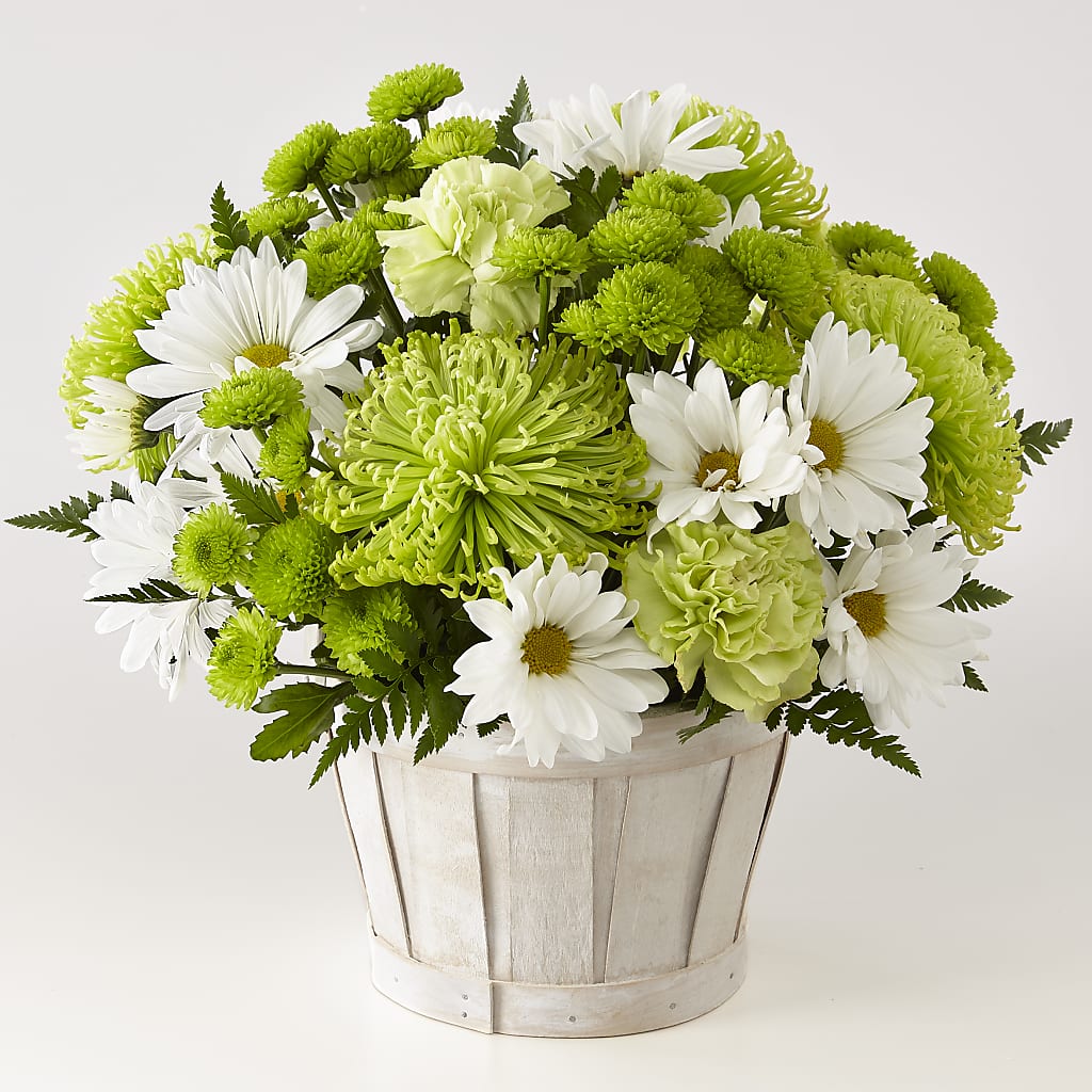 Lucky Charm Basket (Standard) – Lulus Petals, Farmington NM