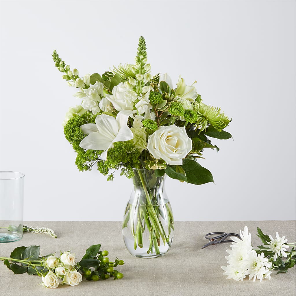 Irish Garden - A Florist Original – Lulus Petals, Farmington NM
