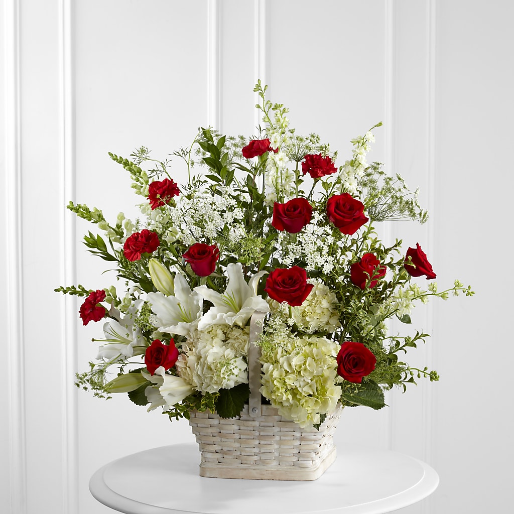 In Loving Memory Arrangement – Lulus Petals, Farmington NM