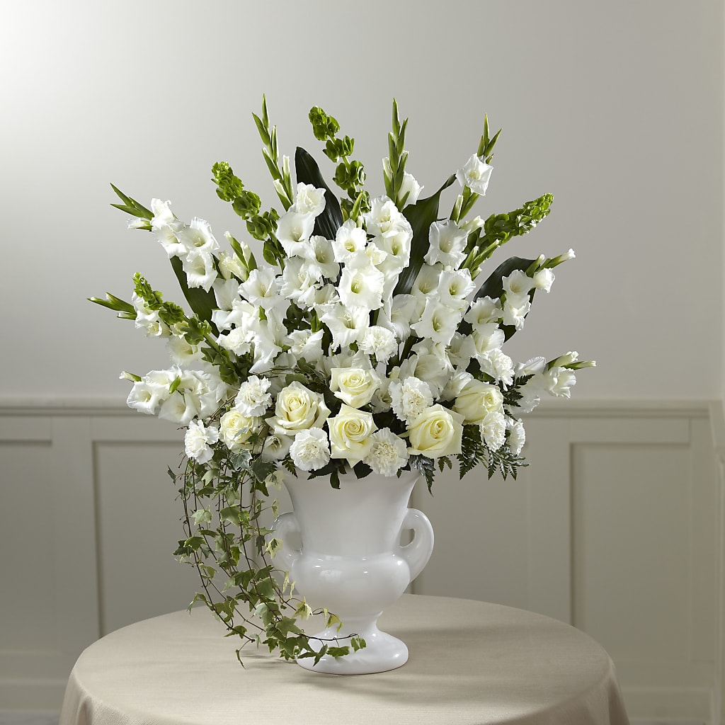 Fond Reflections Arrangement – Lulus Petals, Farmington NM