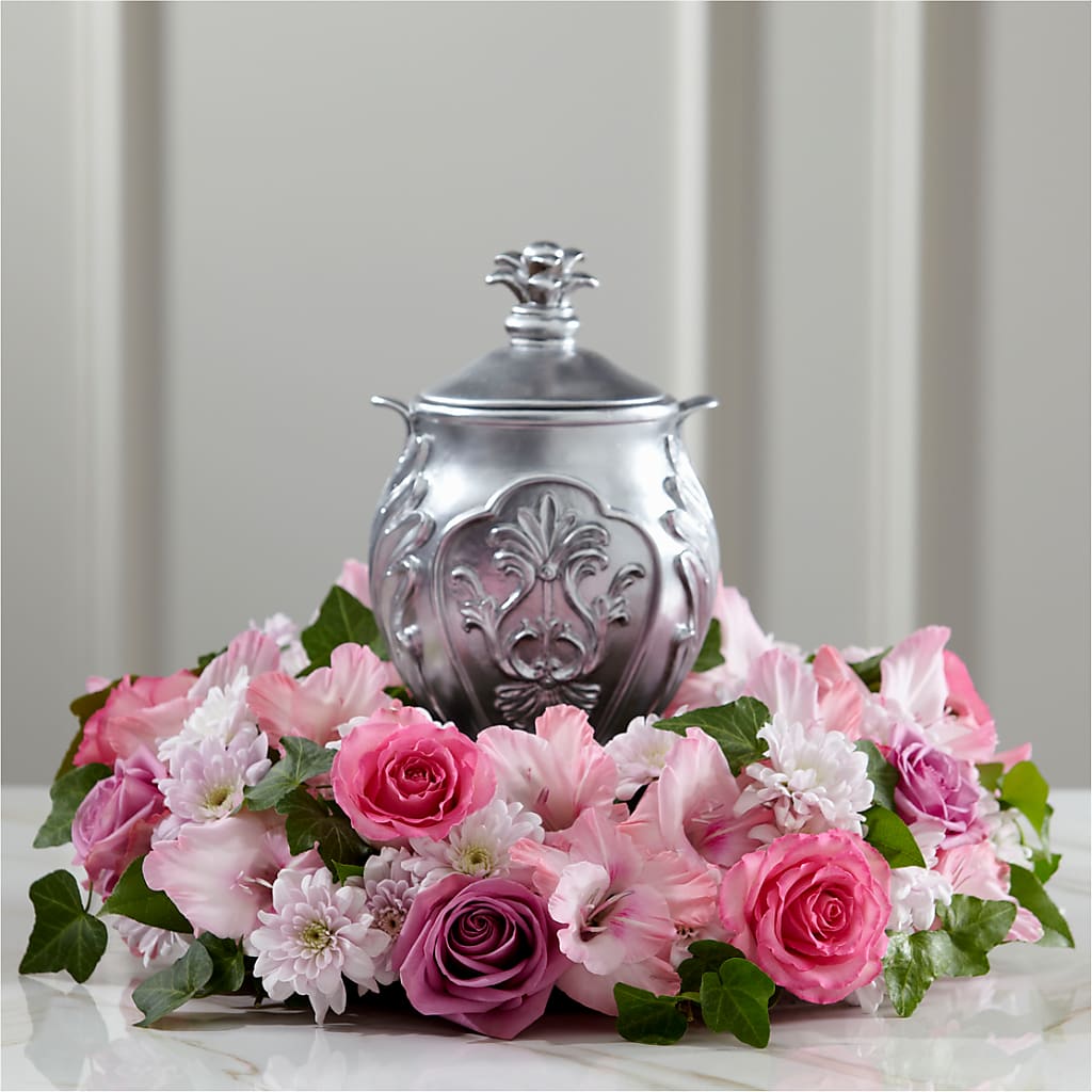 Glorious Tribute Arrangement – Lulus Petals, Farmington NM