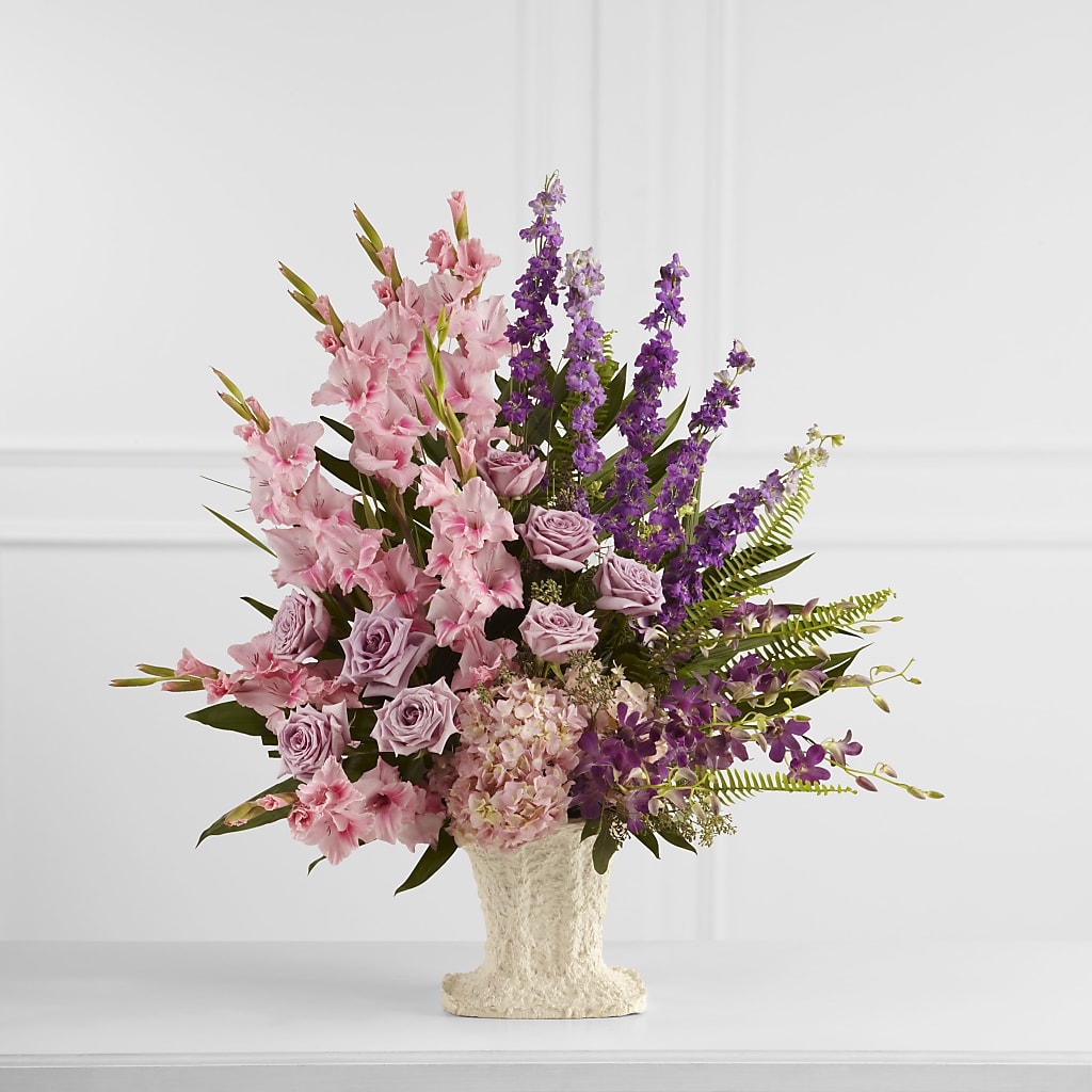 Flowing Garden Arrangement – Lulus Petals, Farmington NM