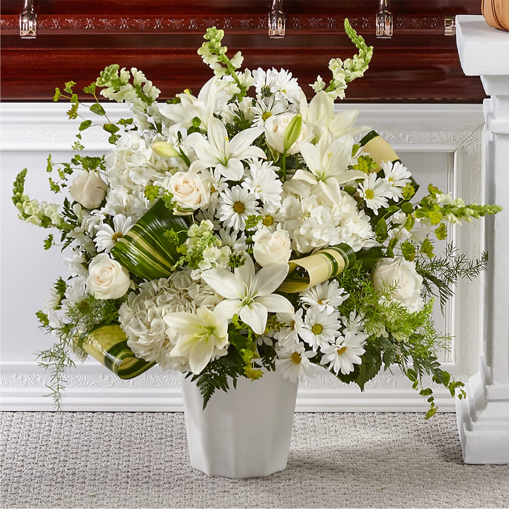 Thoughts of Tranquility Floor Basket – Lulus Petals, Farmington NM