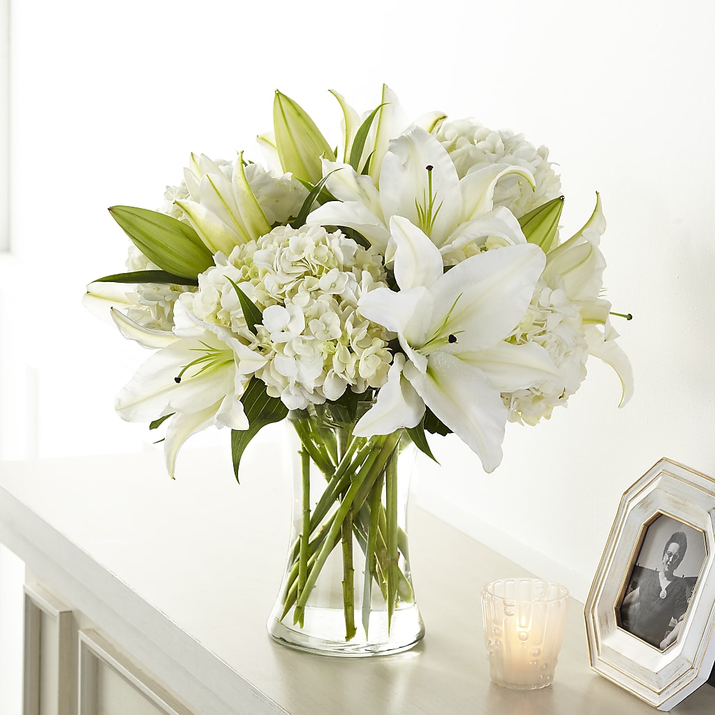 Compassionate Lily Bouquet – Lulus Petals, Farmington NM