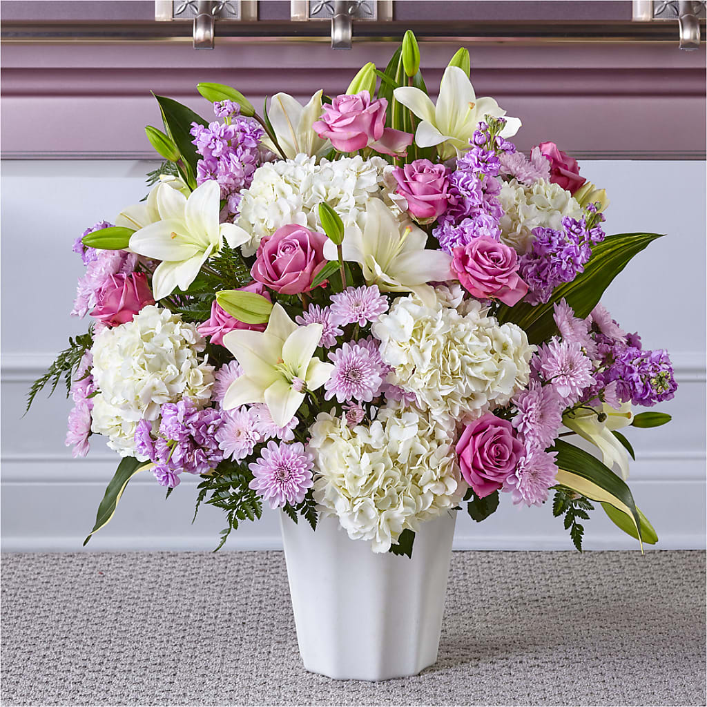 Heaven Sent Floor Basket – Lulus Petals, Farmington NM