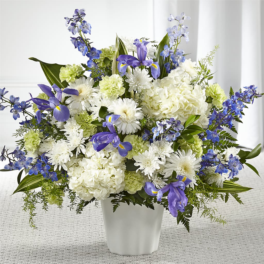Soft Serenity Floor Basket – Lulus Petals, Farmington NM