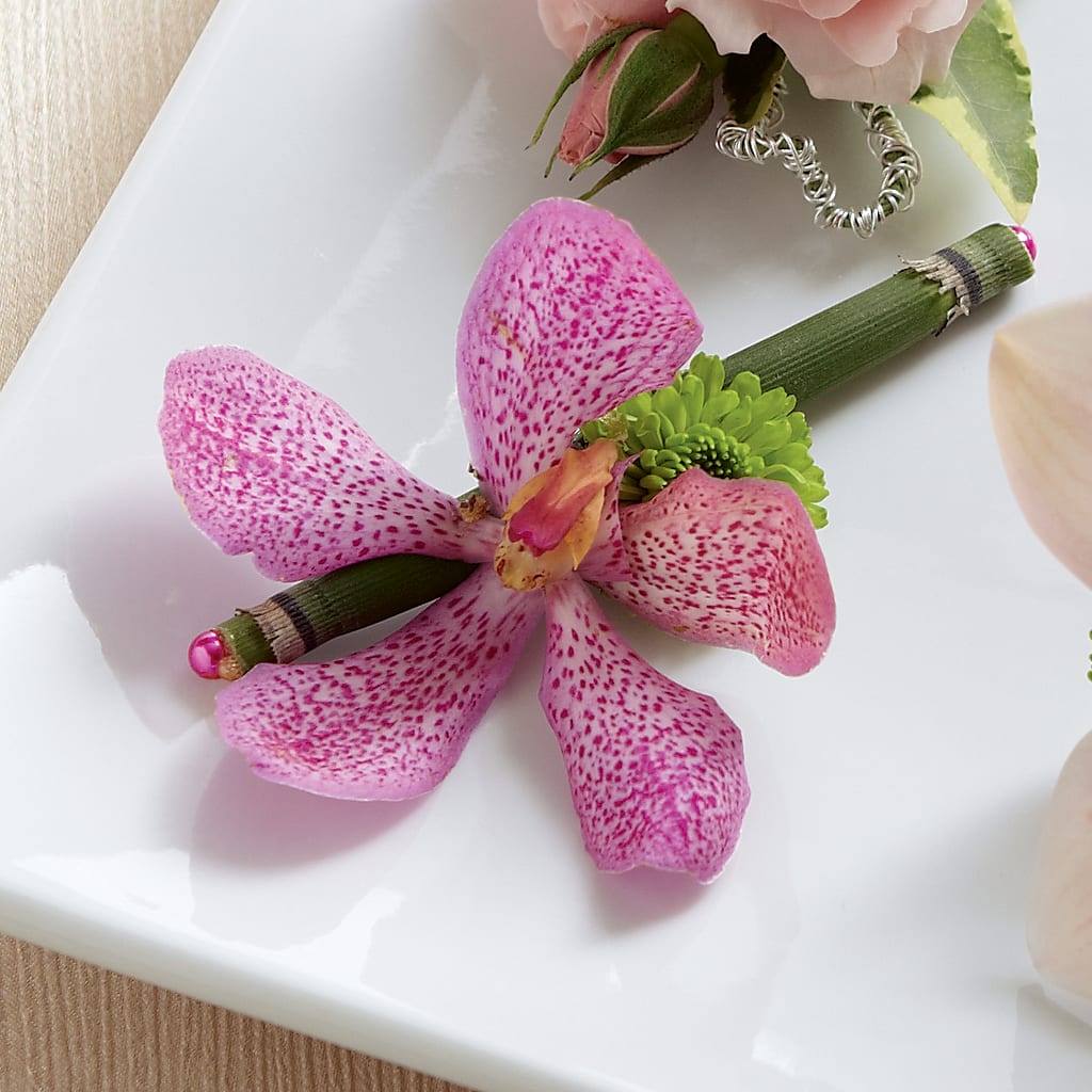 Pink Mokara Boutonniere – Lulus Petals, Farmington NM