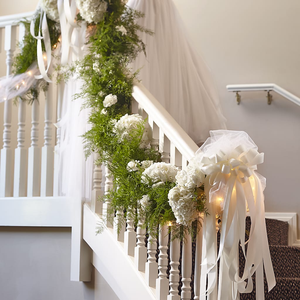 Champagne Dreams Garland – Lulus Petals, Farmington NM