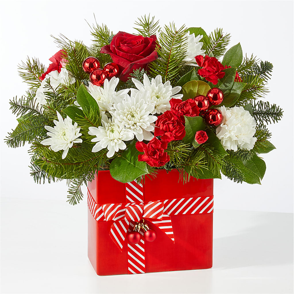 Presents Under the Tree Bouquet –  Lulus Petals, Farmington NM