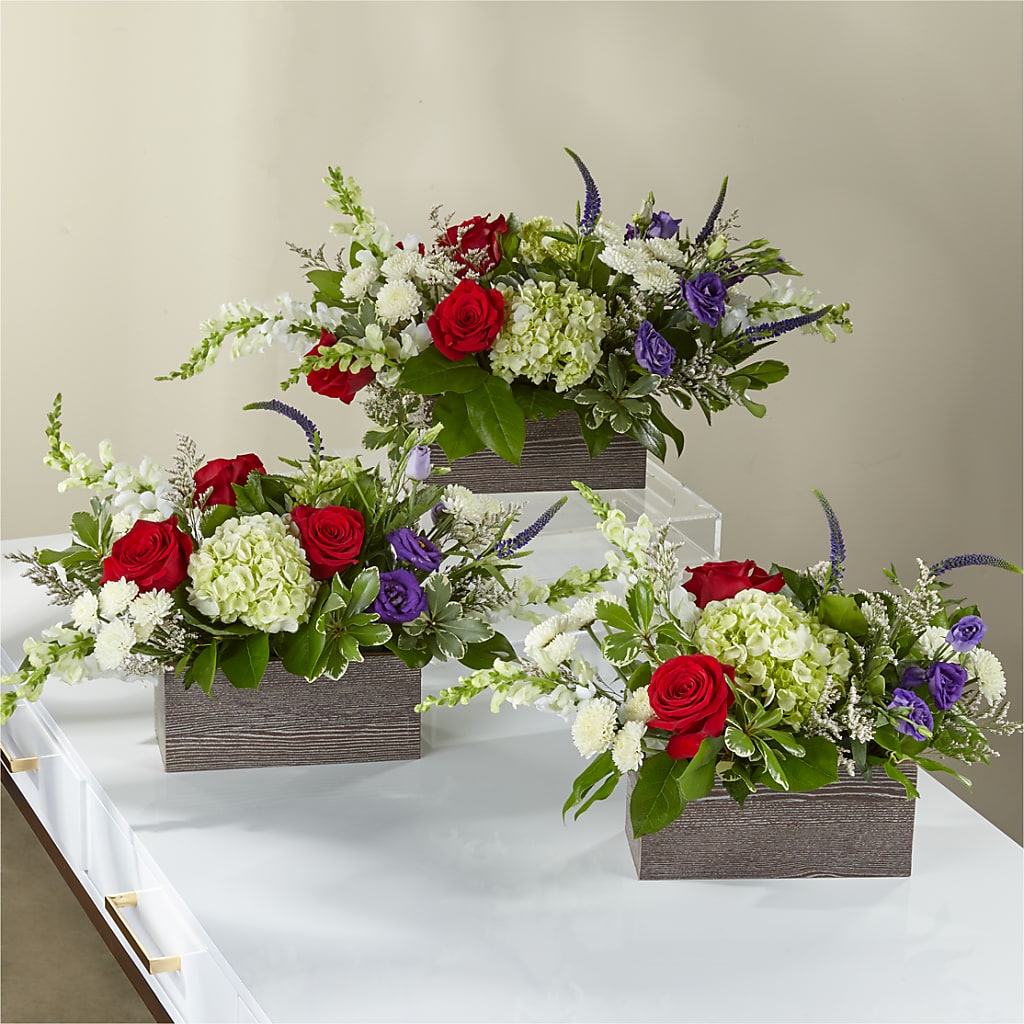 Sweet Magnolia Bouquet –  Lulus Petals, Farmington NM