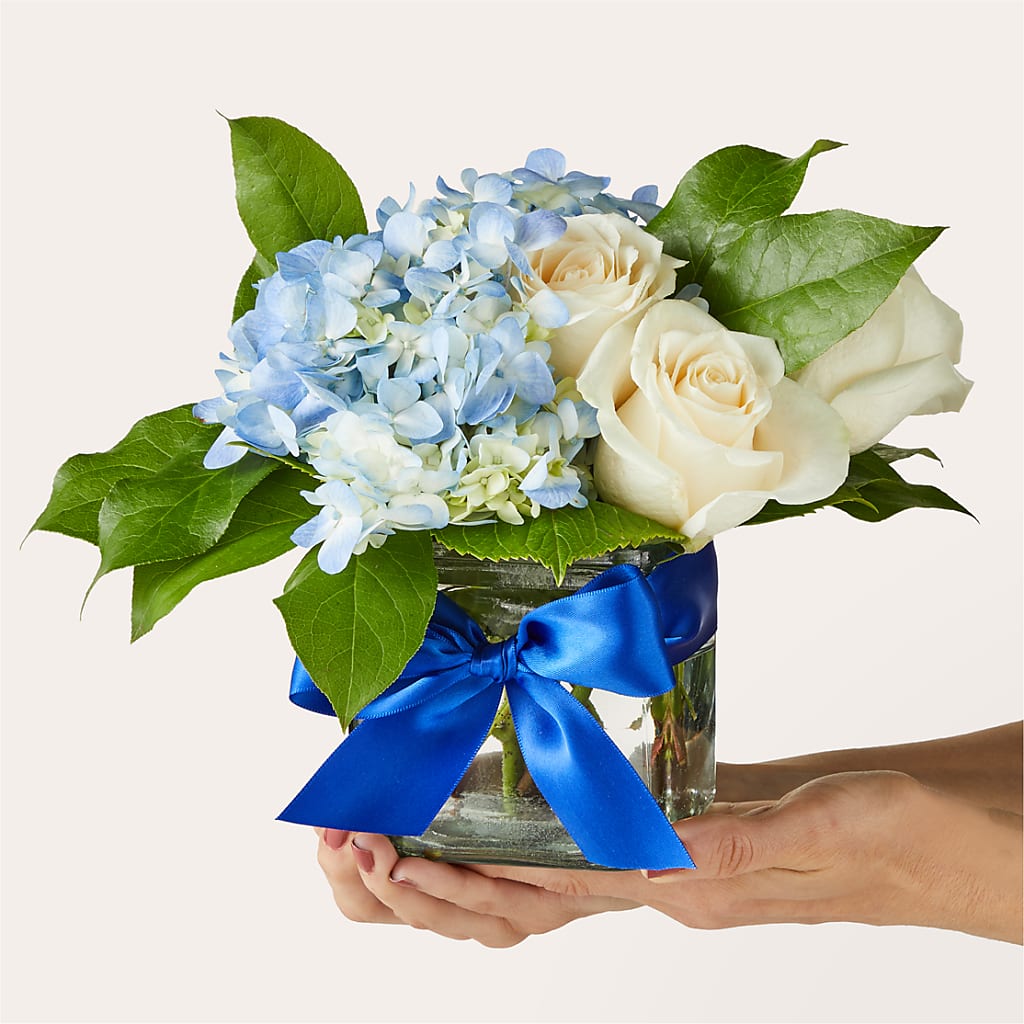 Sky Blue Delight Bouquet –  Lulus Petals, Farmington NM