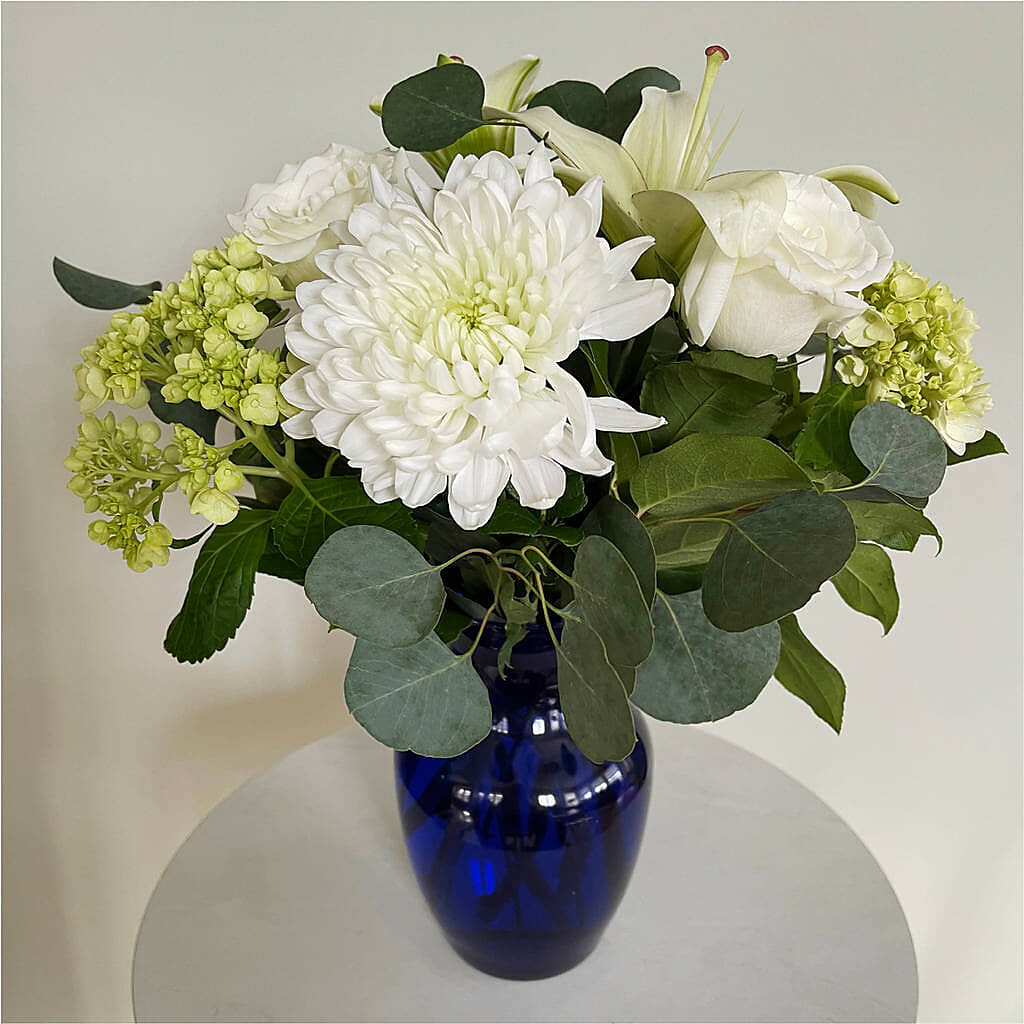Snowy Dreams Bouquet –  Lulus Petals, Farmington NM