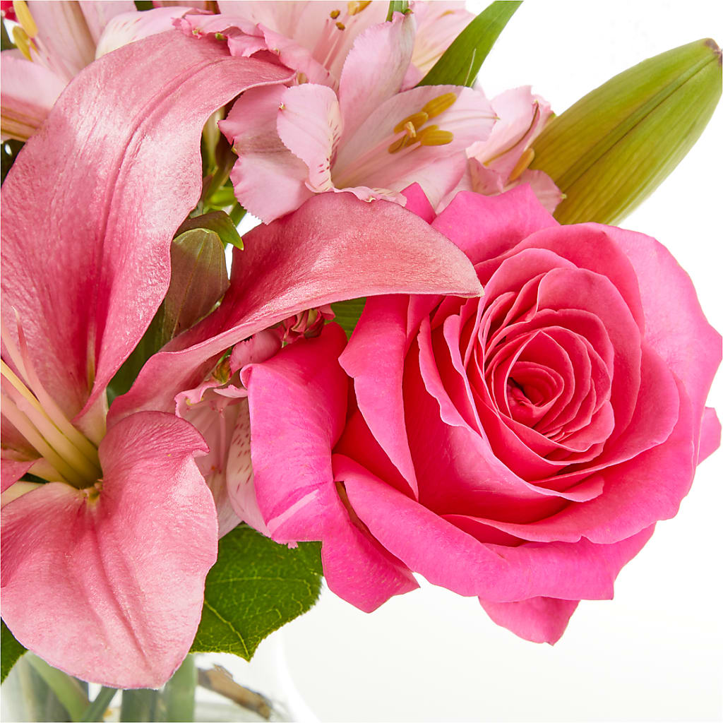 Lots of Love Bouquet –  Lulus Petals, Farmington NM