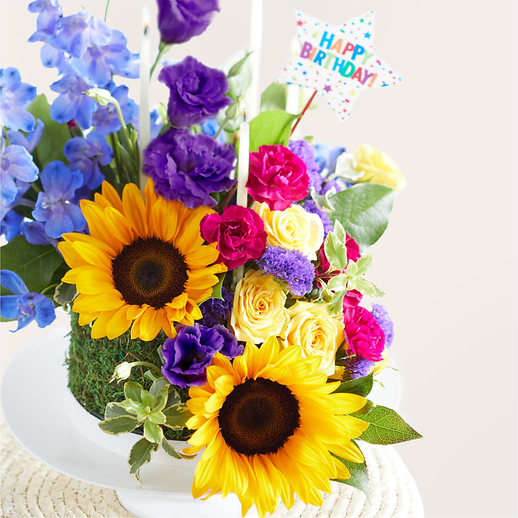 Star of the Day Floral Cake –  Lulus Petals, Farmington NM