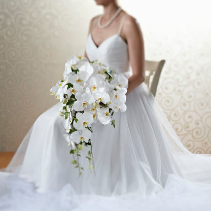 Classic White Bouquet –  Lulus Petals, Farmington NM