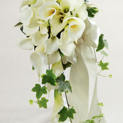 White Chapel Bouquet –  Lulus Petals, Farmington NM